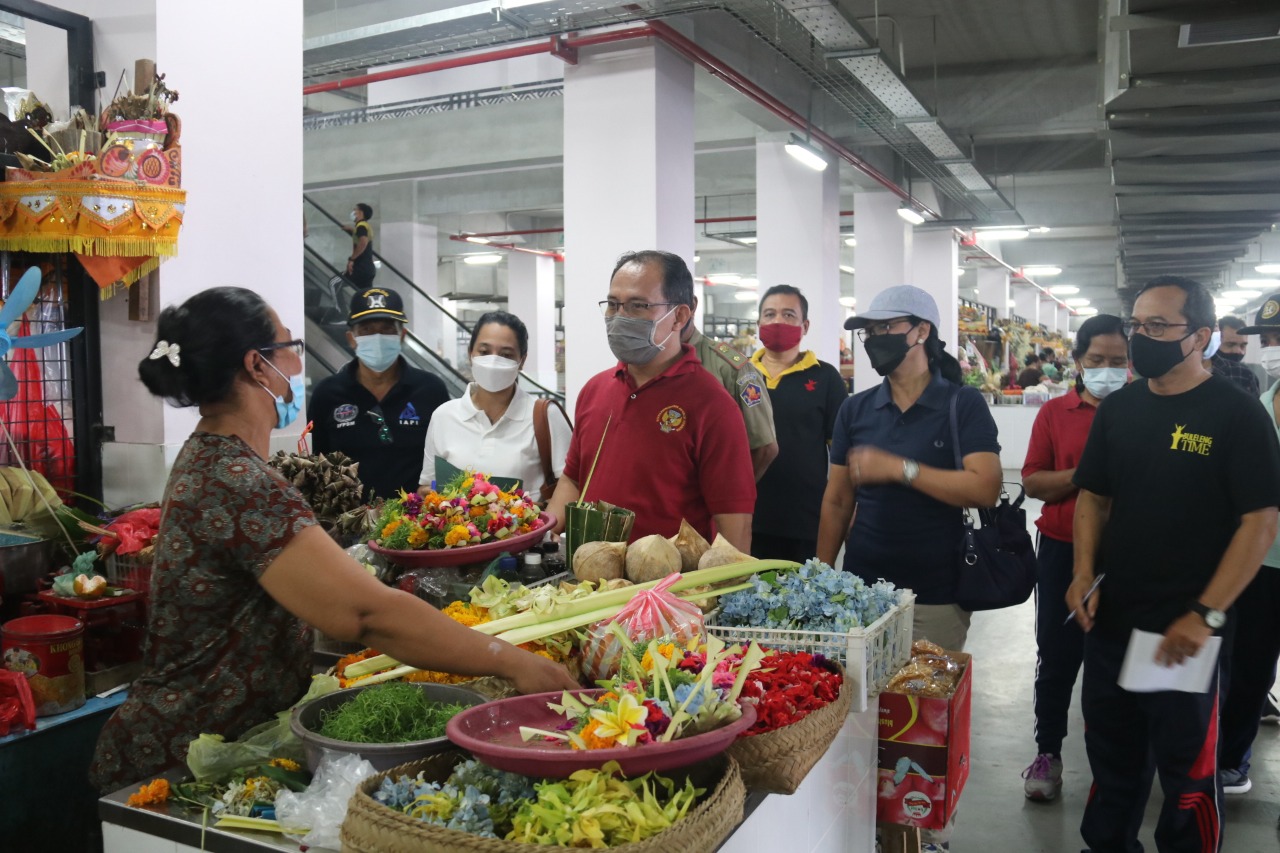 https://rb.bulelengkab.go.id/Jelang Hari Raya Galungan dan Kuningan, Disdagperinkop UKM Buleleng Pantau Harga Sembako